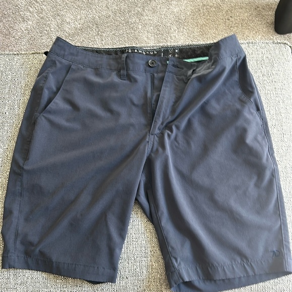 7 Diamonds men’s casual shorts - Picture 1 of 9